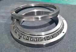 交叉滾子軸承的分類和應(yīng)用簡(jiǎn)介